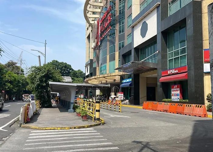 Staycation Near Slmec, Us Embassy And Supreme Court 公寓式飯店 *