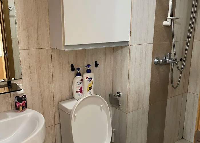 Staycation Near Slmec, Us Embassy And Supreme Court Aparthotel